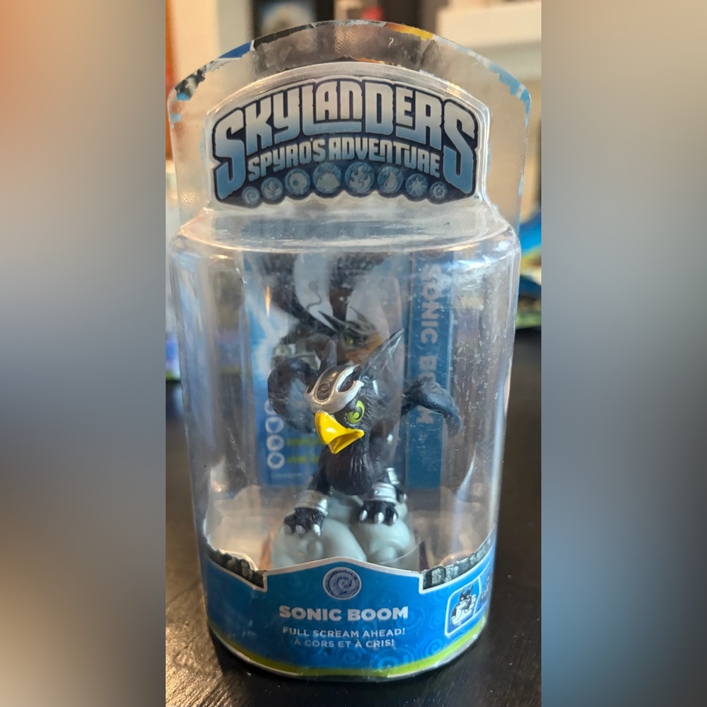 Skylanders Spyro's Adventure Sonic Boom Action Figure - Black & Yellow